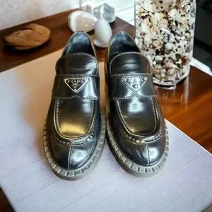 シューズ・サンダルその他 Prada Brushed leather moccasins in Burnt color Prada Brushed Leather Moccasins In Burnt Color In Brown